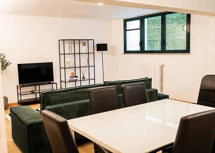 Fee4Me Elegant Navigli Milan Apartment
